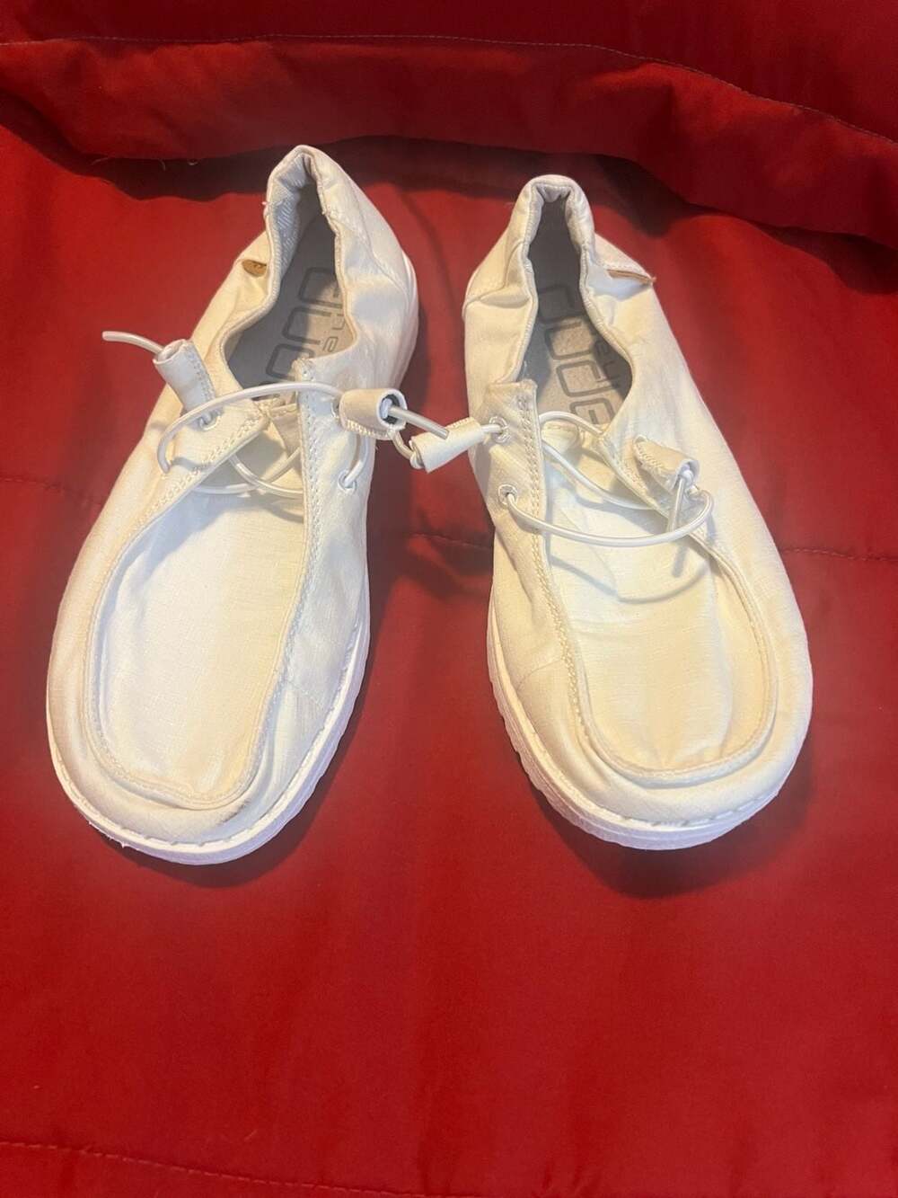 Hey Dude Wendy Chambray White Slip-On Women's Shoes US 6 EUC Beach Shoes Deck
